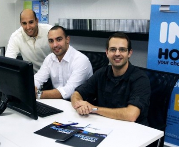 Francisco, Leandro e Felipe dizem que sistema é ideal para hóspedes e hotéis  