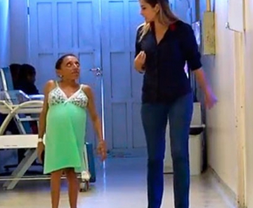 Maria Dulcineia tem 1,20 metro de altura e 6 meses e meio de gestação 