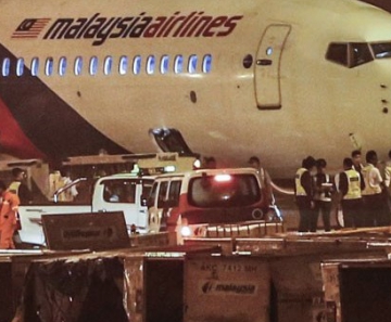 Voo H192 da Malaysia Airlines retornou com segurança ao aeroporto de Kuala Lumpur após ser obrigado a abandonar o voo por problemas no trem de pouso durante a decolagem