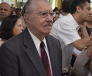O senador José Sarney 