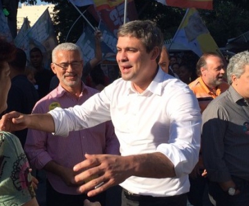 Lindberg Farias fez campanha na Tijuca, nesta sexta 