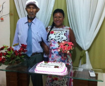 O câncer de Alfredo de Souza já não responde mais a tratamentos e o idoso decidiu oficializar casamento para deixar esposa amparada 
