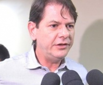 Cid Gomes se licencia do Governo do Estado 