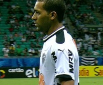 Pierre lamenta o empate com sabor de derrota diante do Bahia 