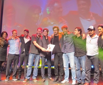 Equipe da Y&R recebe prêmio na categoria 'Mercado' 