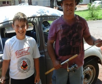 O pai de Thiago é o 'motorista oficial' até o menino completar 18 anos