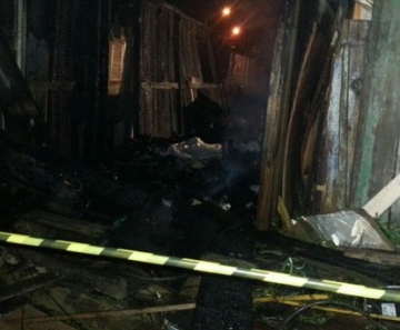 Incêndio atingiu casebre de madeira e matou três crianças em Cachoeirinha, RS