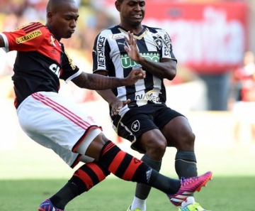 Jobson ouviu provocações da torcida do Flamengo durante o jogo, mas deu de ombros para o caso