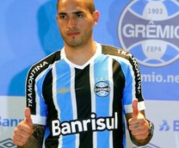 Braian Rodriguez herda a 9 de Barcos e espera fazer história no Grêmio 