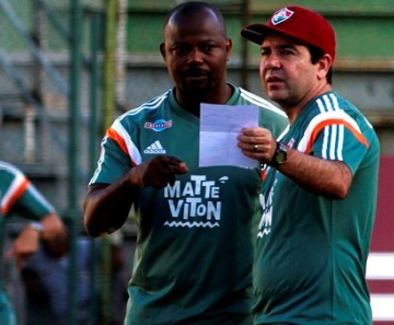 Enderson Moreira conversa com Marcão no treino do Fluminense 