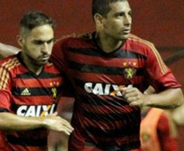 Régis (esquerda) sairá do time para a volta de Diego Souza Sport