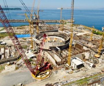 Obras da usina Angra 3  em março de 2012