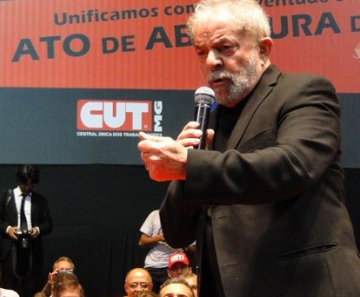 Ex-presidente Lula discursou por cerca de 30 minutos em Belo Horizonte 