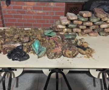Cerca de 45 kg de pasta base de cocaína foram recolhidas pela polícia