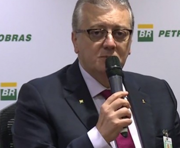 O presidente da Petrobras, Aldemir Bendine, fala sobre a reestruturação
