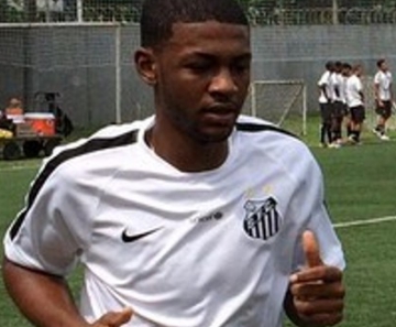 Diego Silva treina para ficar à disposição do técnico Dorival Júnior