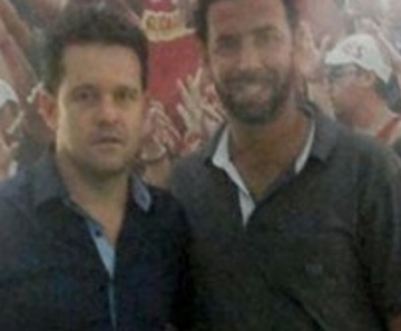 Thiago Matias ao lado do técnico Argel Fucks, em 2014, na Portuguesa 