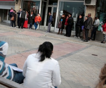 Desemprego na Espanha volta a subir e chega a 21%. 
