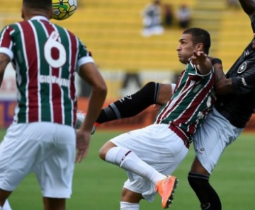 Meio de campo do Botafogo não mostrou a mesma força das partidas anteriores 