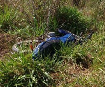 Vaqueiro encontrou moto, capacete e corpo no pasto de uma fazenda 