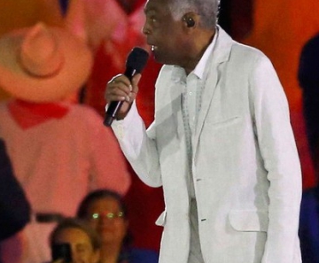 Gilberto Gil durante a cerimônia de abertura da Olimpíada Rio 2016 