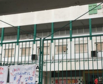 Prédio do IFMT no Centro de Cuiabá está ocupado por estudantes