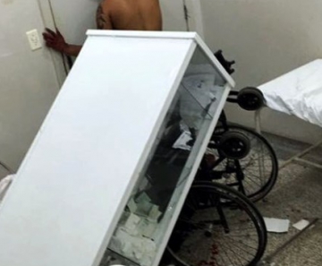 Paciente surta e destrói móveis de unidade de saúde em Cuiabá