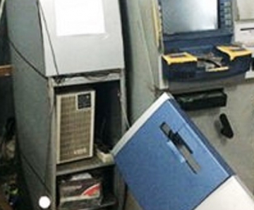 Criminosos explodiram caixa eletrônico no comando da PM em Cuiabá 