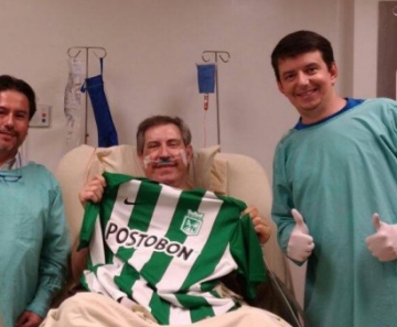Henzel postou foto ao lado de médico e primo em hospital na Colômbia