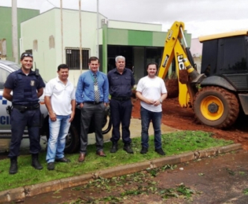 Michael Boz, Alexandre William e Grimaldo Sousa visitaram e fiscalizaram as obras de reforma do local