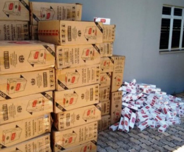 Operação prendeu quatro pessoas em Mato Grosso e flagrou cigarro escondido em carga de arroz