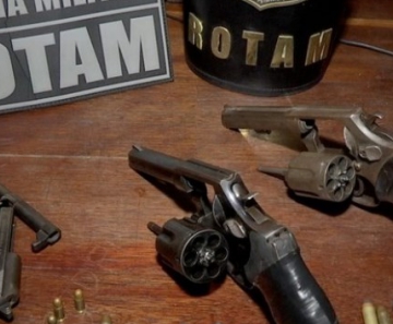 Armas apreendidas pela PM em Cuiabá