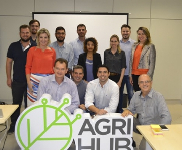 O Agrihub é uma rede de inovação em agricultura e pecuária que entende as necessidades dos produtores e os conectam com startups, mentores, empresas, pesquisadores e investidores