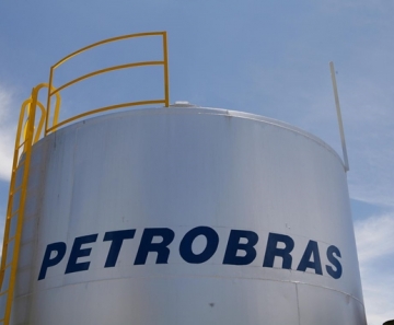 A Petrobras reajustou hoje (19), no Rio de Janeiro, o preço da gasolina em 2,8% em suas refinarias. - Foto: Agência Petrobras/Geraldo Falcão