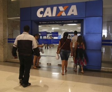Banco antecipou calendário de retirada de até R$ 500 por conta - Foto: José Cruz/Agência Brasil