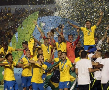 Brasil vence México de virada, com gol nos acréscimos do 2º tempo