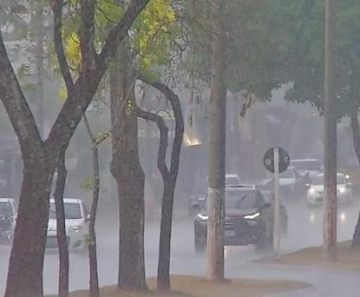 Chuva registrada nos 3 últimos meses em Cuiabá é menor do que o esperado para novembro