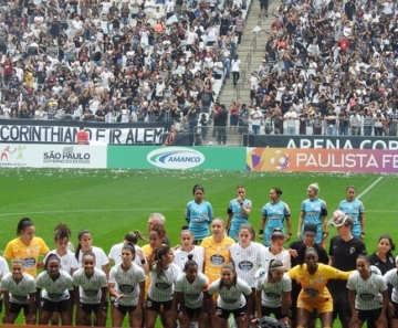 Corinthians posado para jogo contra o São Paulo na decisão do Paulistão Feminino - Foto: Ana Canhedo