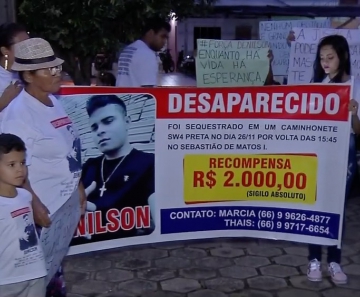 Família oferece recompensa de R$ 2 mil por informações — Foto: TVCA/Reprodução