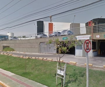 Fiscais apontaram desvio em obra de estacionamento construído anexo ao teatro da Assembleia Legislativa de Mato Grosso (Foto: Google Maps/Reprodução)