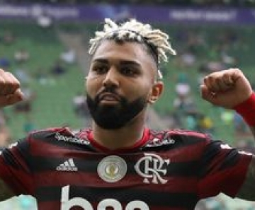 Flamengo goleia Avaí por 6 a 1 diante de 69 mil torcedores