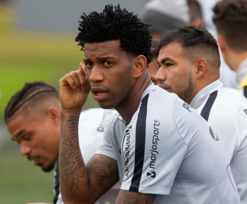 Gil reforça o Corinthians para a sequência da temporada — Foto: Daniel Augusto Jr/Ag. Corinthians