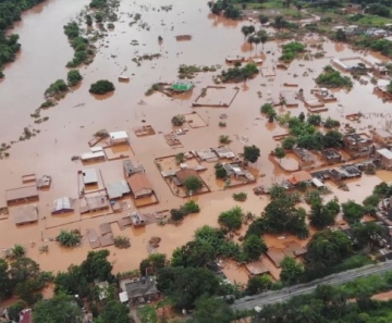 Mais de 100 cidades estão em situação de emergência após chuvas em MG, diz Defesa Civil