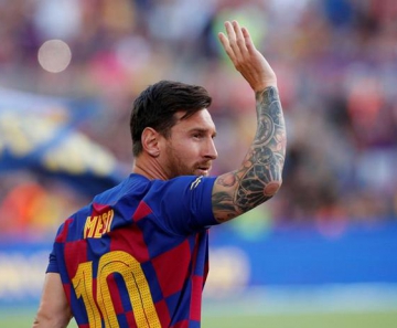 Messi retorna aos treinos do Barcelona após duas semanas de baixa por lesão
