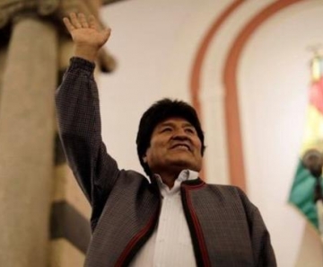 Morales denuncia crimes contra a humanidade na Bolívia