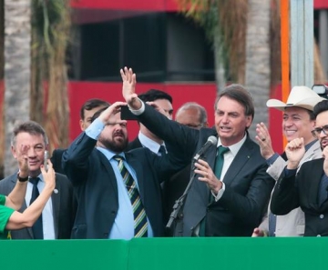 Número de novo partido será 38, diz Bolsonaro