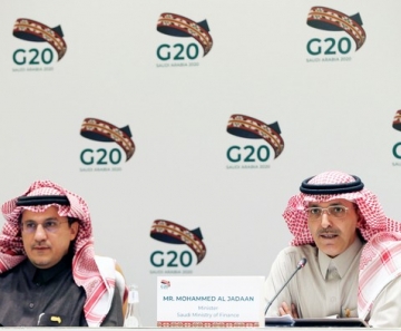 O ministro das Finanças da Arábia Saudita, Mohammed al-Jadaan, em entrevista coletiva — Foto: Ahmed Yosri/Reuters
