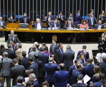 Plenário da Câmara nesta terça-feira (13), antes da aprovação do texto-base da MP da liberdade econômica — Foto: Pablo Valadares/Câmara dos Deputados