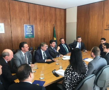 Mauro Mendes participa de reunião com secretário do Tesouro Nacional - Foto: Assessoria