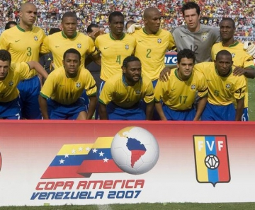 Seleção Brasileira que venceu a Copa América em 2007 — Foto: Divulgação
